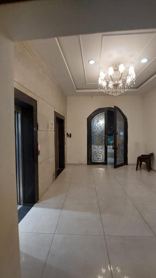 Dubey Homestay - 500 Meter From Temple Вриндавана Экстерьер фото